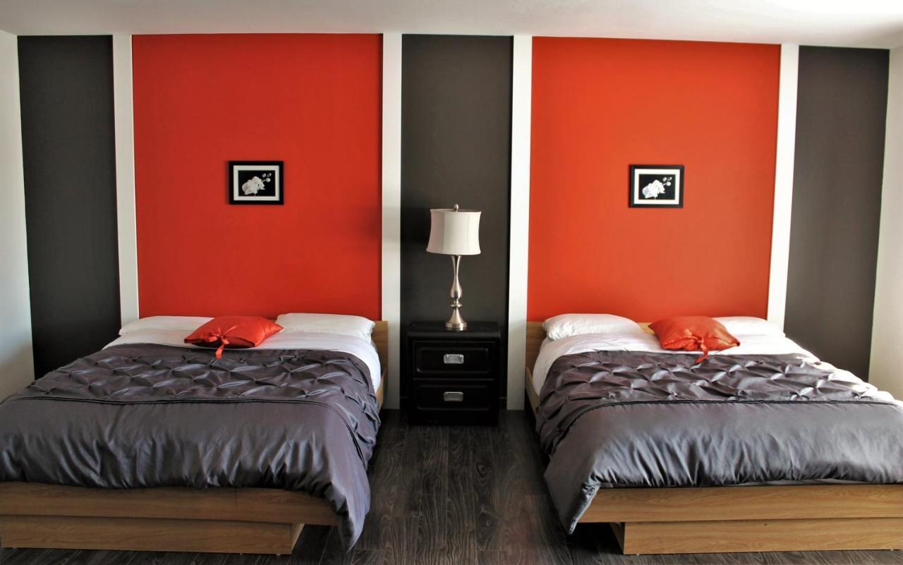 Motel Du Canton Valcourt Eksteriør bilde